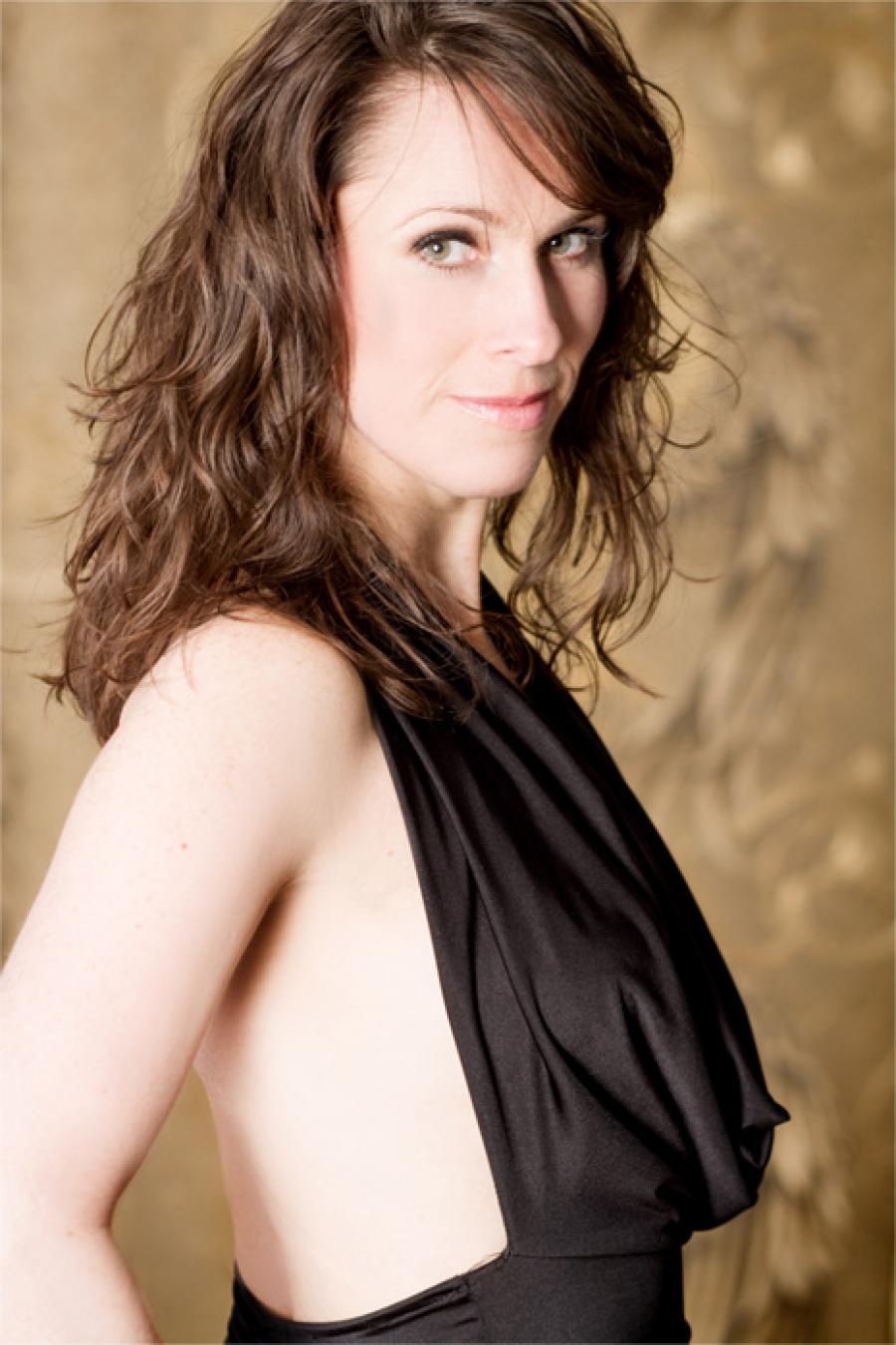 Naomi D'Amour